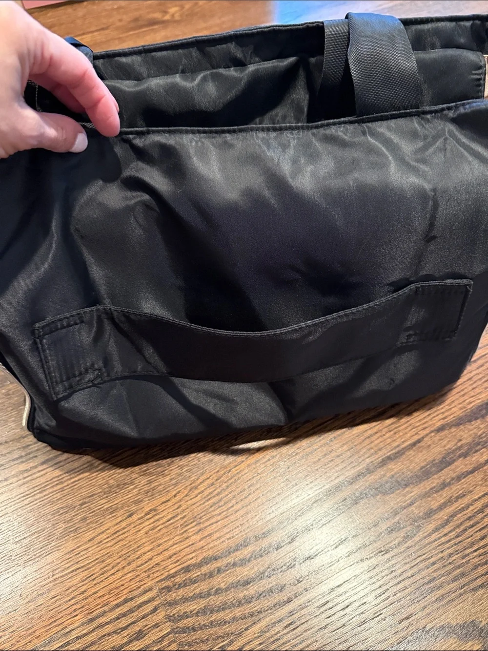 Mommore stylish black